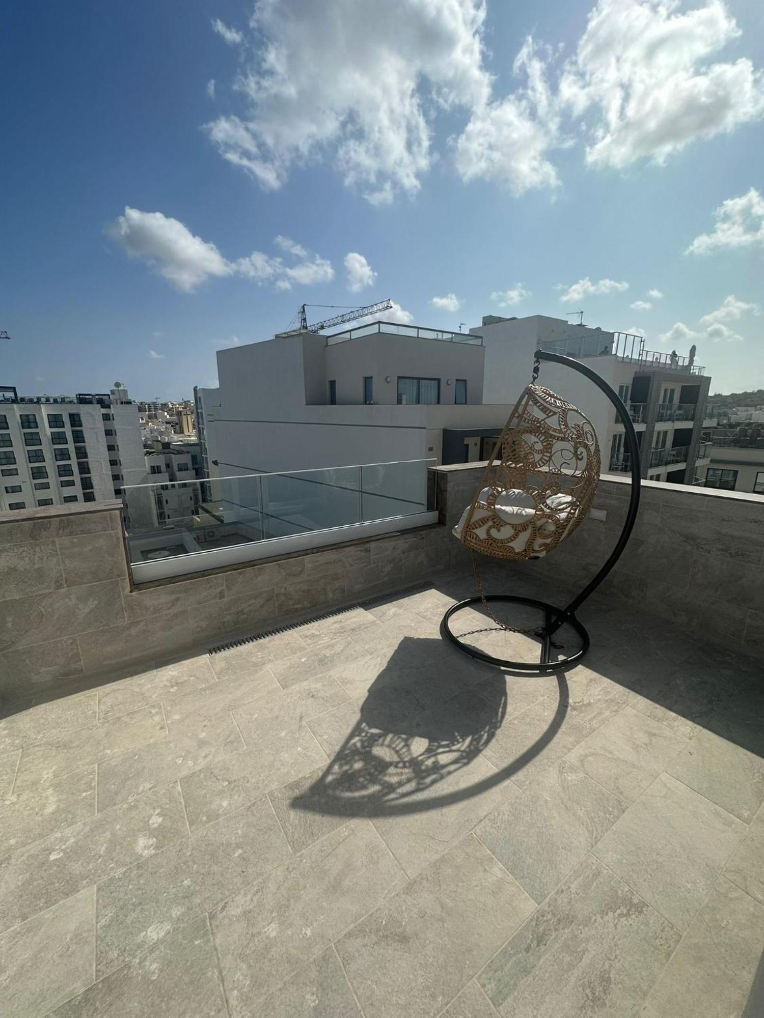 Balcony Hotel Saint Julian's Eksteriør billede